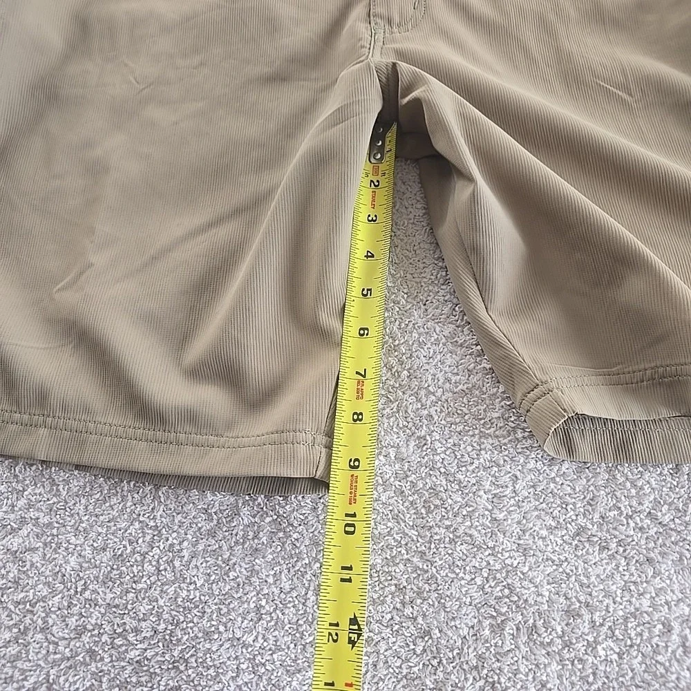 Wrangler Men's Performance Relaxed Fit‎ Shorts with Utility Pocket Flex Waist 44